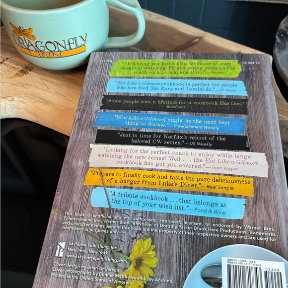 Gilmore Girls Dragonfly Inn Mug and Cookbook Set - Picture 9 of 10